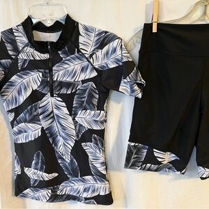 Elegant Black and White Leaf Print Women's Swim Set